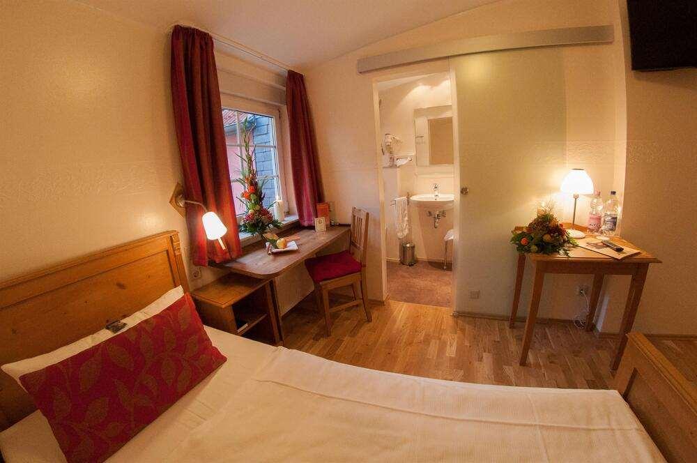 Ringhotel Lutherhotel Eisenacher Hof Rum bild